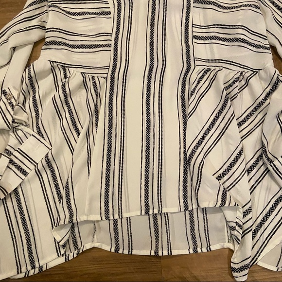 Black and white boho draped top - Picture 3 of 9